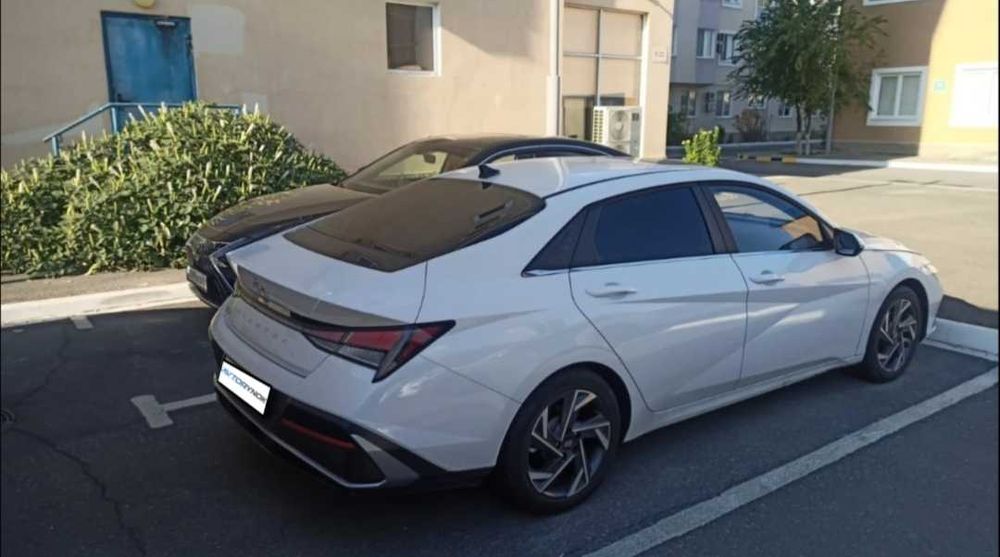 Huandai Elantra 2024