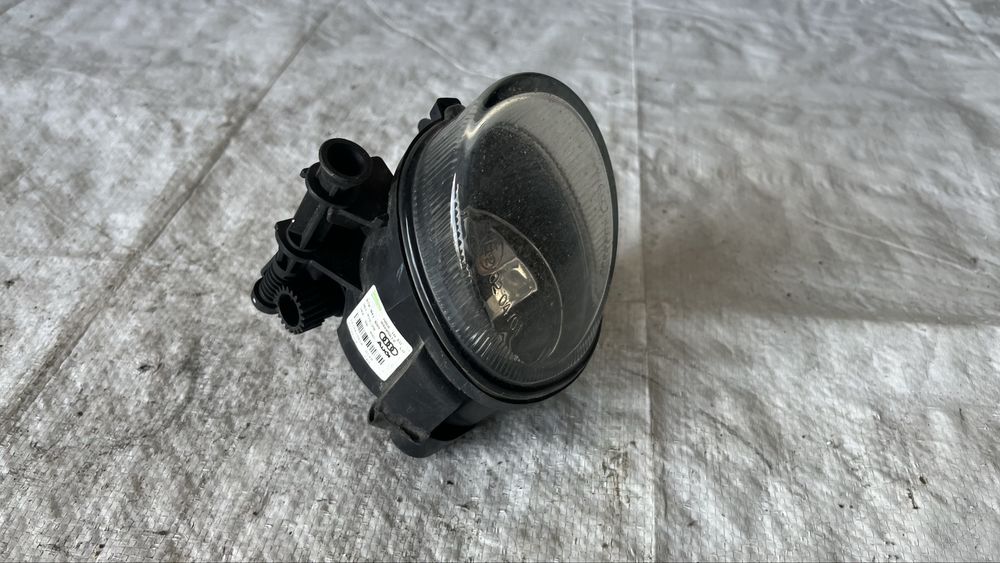 Ляв халоген Audi A4 B8