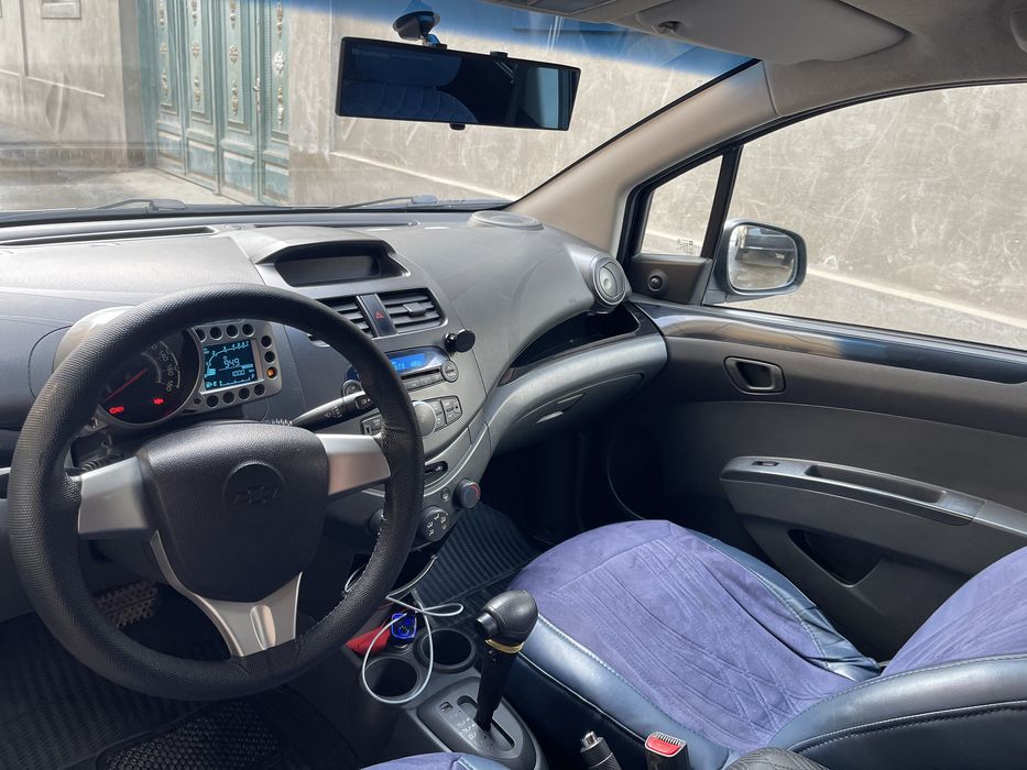 Продам спарк автомат срочно!