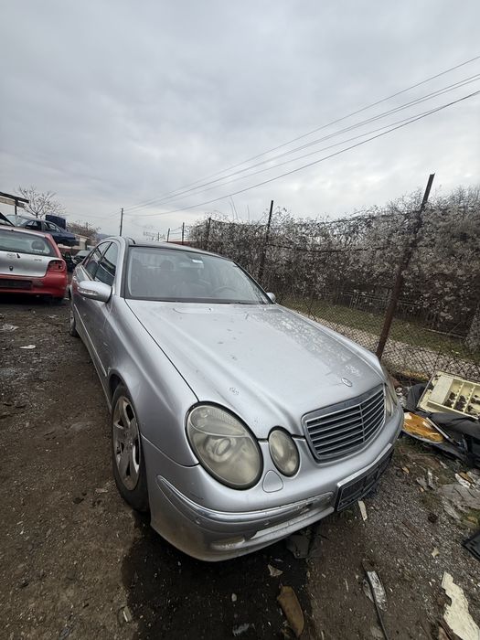 Мерцедес W211 E220 Automat НА ЧАСТИ
