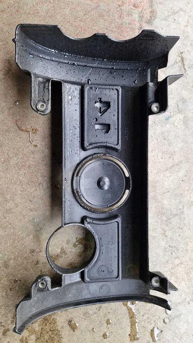 Capac motor VW Golf 5 cod motor BUD cod piesa 036 103 925 CC / CB / CD