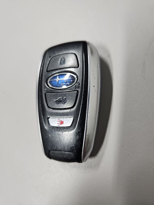 Продам оригинальный ключ Субару Subaru