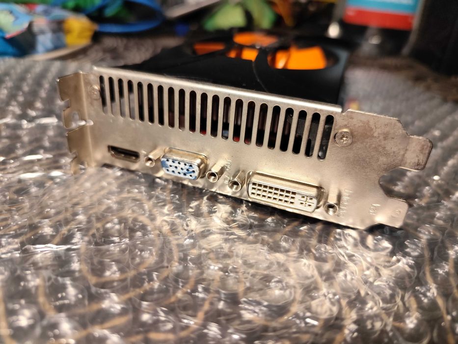 Placa video Nvidia GTS 450 1GB GDDR5, Ventilator fara 3 Pale