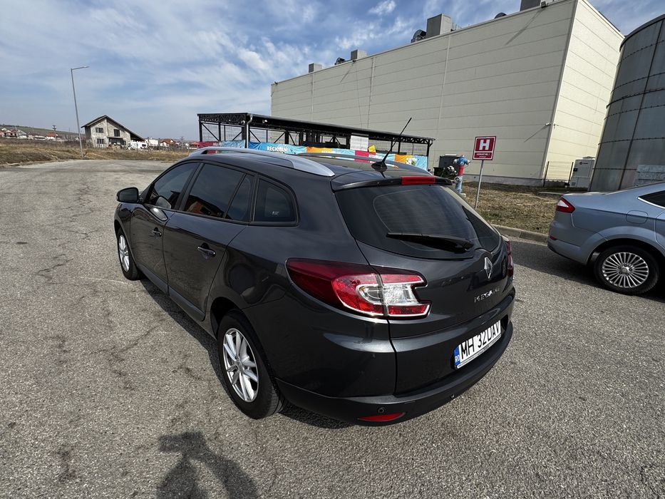 Renault Megan 3 1.5  DCI 110 cp .fabricatie 2013 ,Carte Service