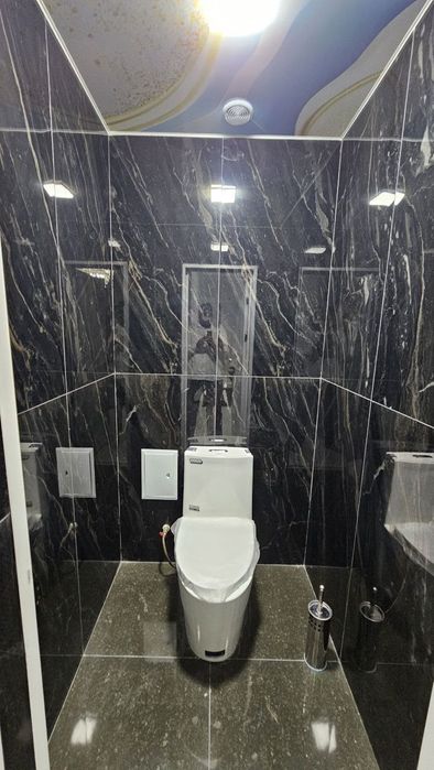 Sharq korzinka 1 da 3 xona.qilingan yangi, g'ishtli dom