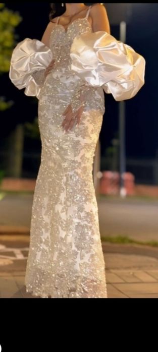 Rochii elegante la preț purta două ore