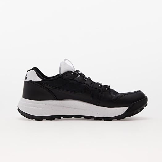Nike ACG Lowcate Black 44 100% original.
Изклюите