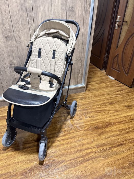Десткая коляска  MOWbaby Smart