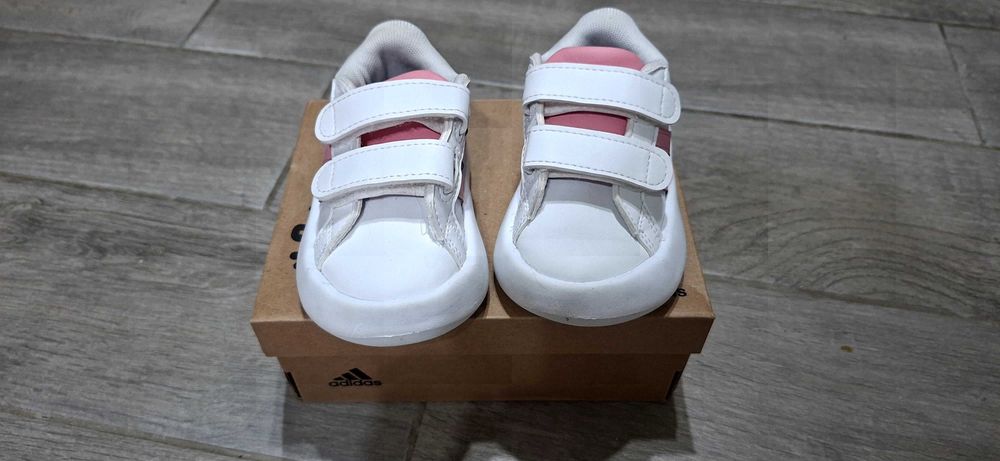 Бебешки обувки много запазени