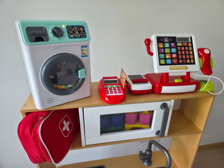 Bucatarie copii IKEA DUKTIG + multe accesorii, plita functionala