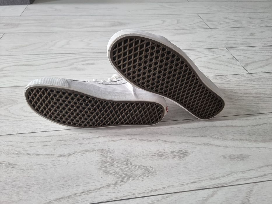 Vans albi - marimea 42.5