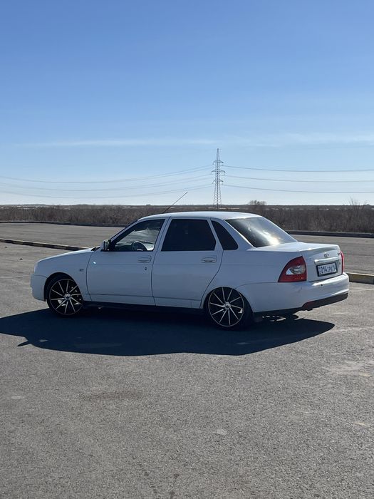 Продам Lada Priora 2