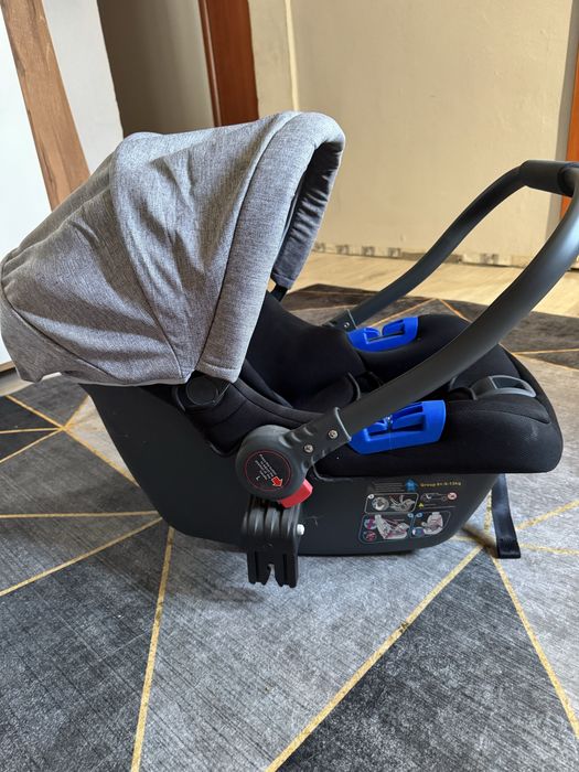 Продам автокресло 0-13кг