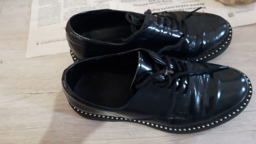 Продам детский обувь