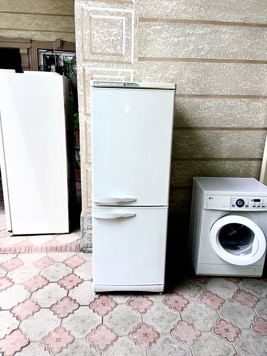 Продам холодильник рабочая морозит