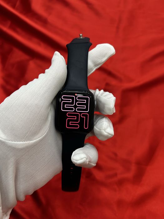 Продам Apple Watch Series 6