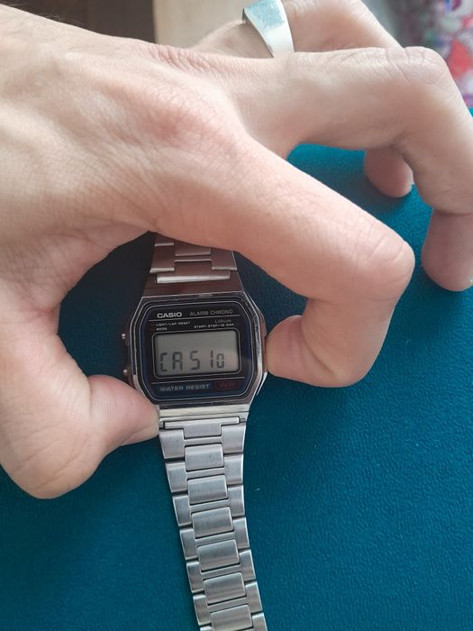 Продам часы Casio