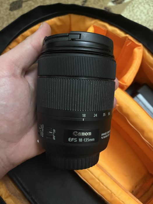 Canon EOS 77D kit 18-135, 50мм и 75-300