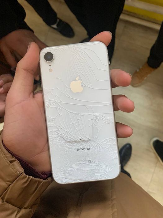 айфон ХР 128гб ёмкость 100% уселеный