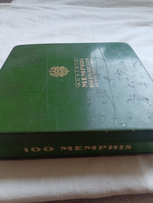 Кутия от пури и цигари