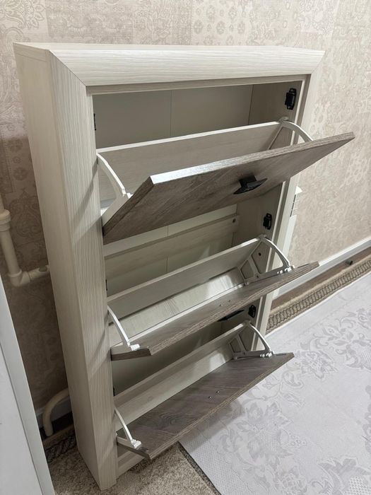 Продам полку для обуви