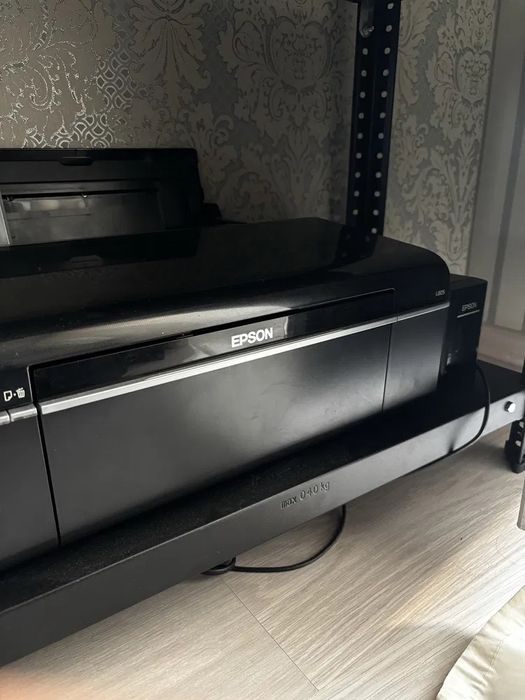 Epson l805 цветной принтер оргинал 100 %