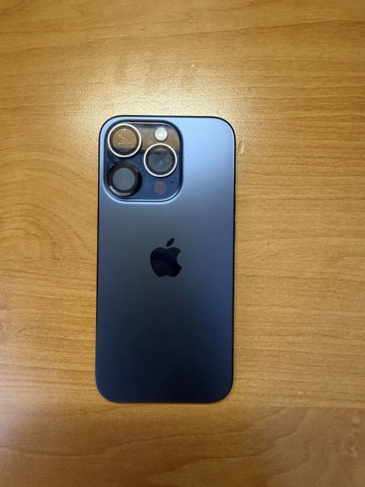 IPhone 15 Pro 128GB - перфектен