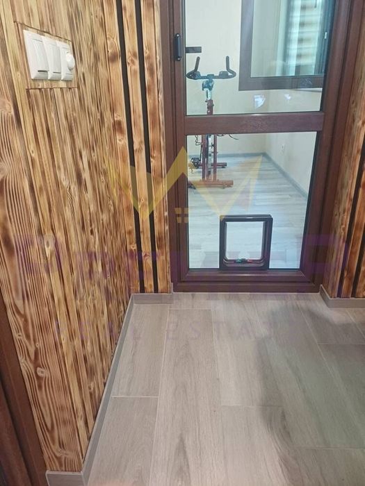 Продава се Двустаен апартамент в Бургас, Възраждане - 68 кв.м за 3295 €/кв.м - Снимка #9