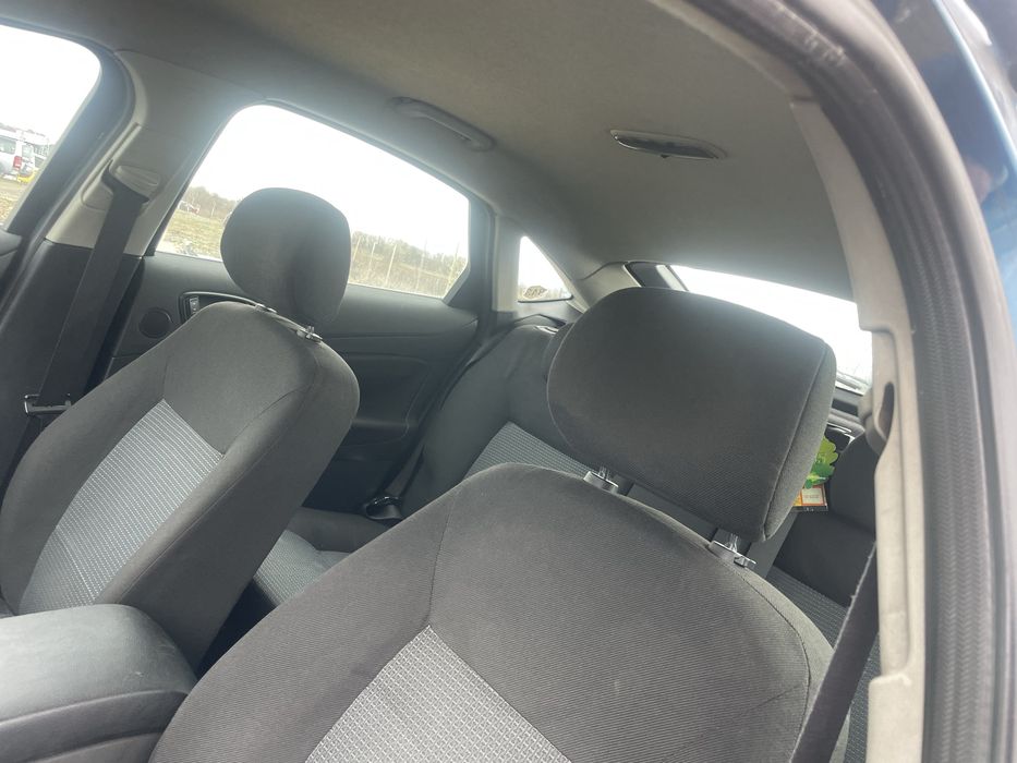 Ford Mondeo на части