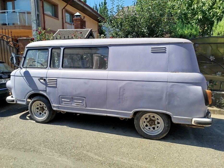 Barkas B1000 autoutilitara