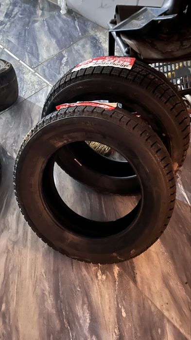 Шины зимный 2 штук 15