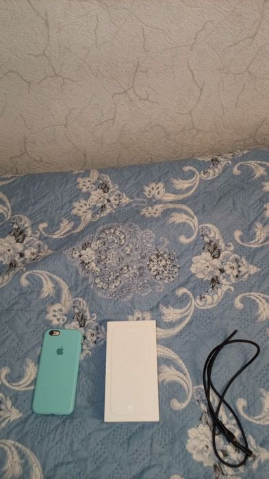 Продаю айфон 6 хорошом состоянии