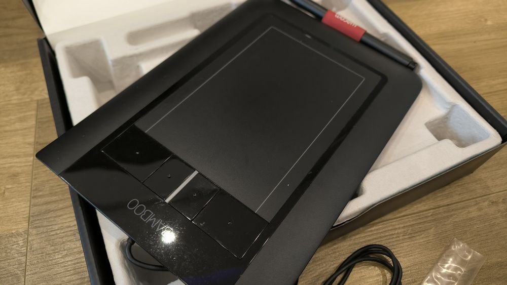 Wacom bamboo pen and touch