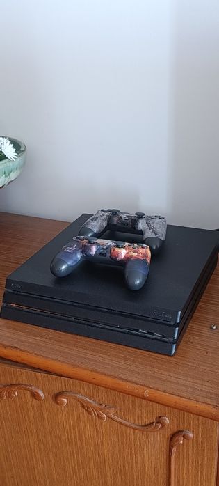 Sony PlayStation 4 PS4 PRO 1 TB 4K