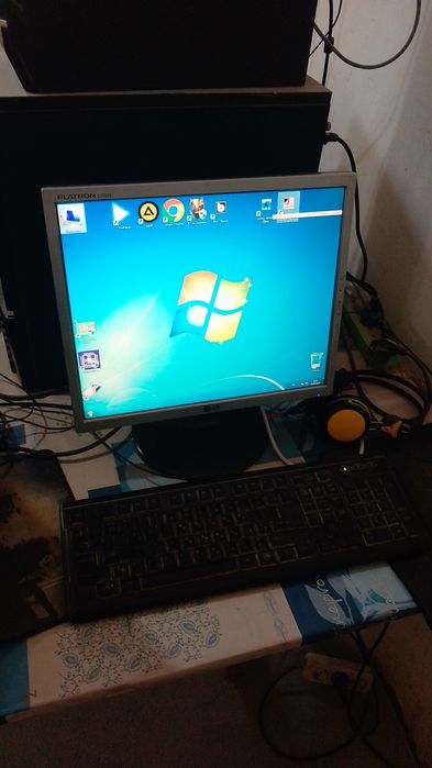 Kampyuter sotiladi G41 dual core2.83 ghz. ddr 3 2gb x2 =4 gb