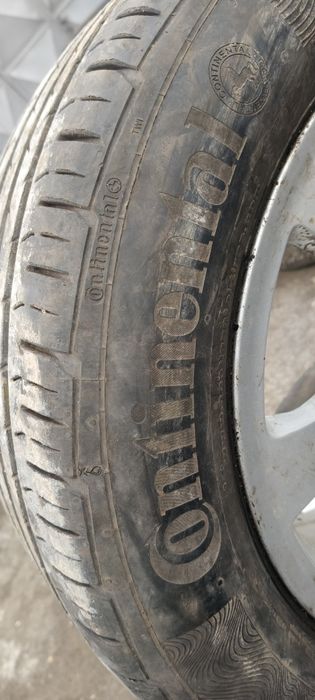 225/55/16 топ състояние 8мм грайфер Continental