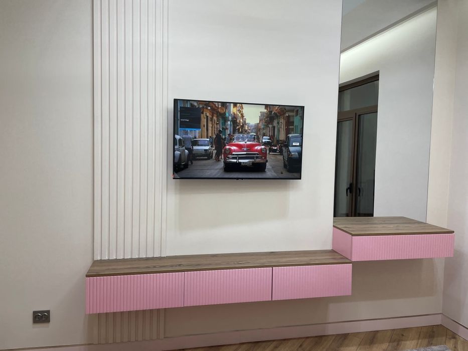 Спальня прихожка гардероб кухня