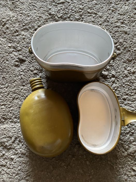 Продам котелок и фляжку.