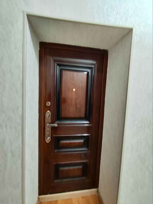 Сергили 8 худудда 2 хонали КВ ижарага берилади.