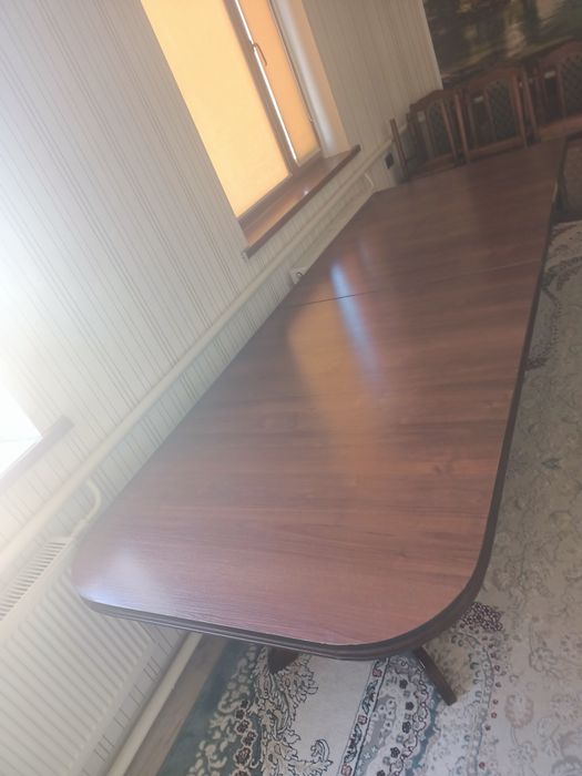 Стол продаю срочно