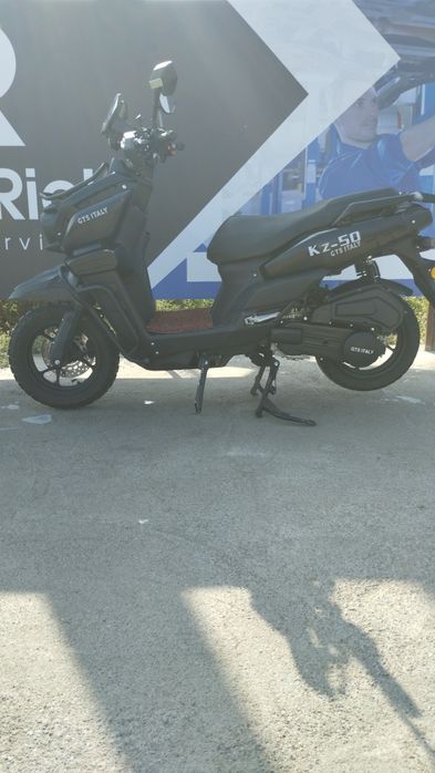 Tank skuter 150 kub sotiladi