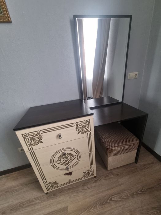 Спальний гарнитур