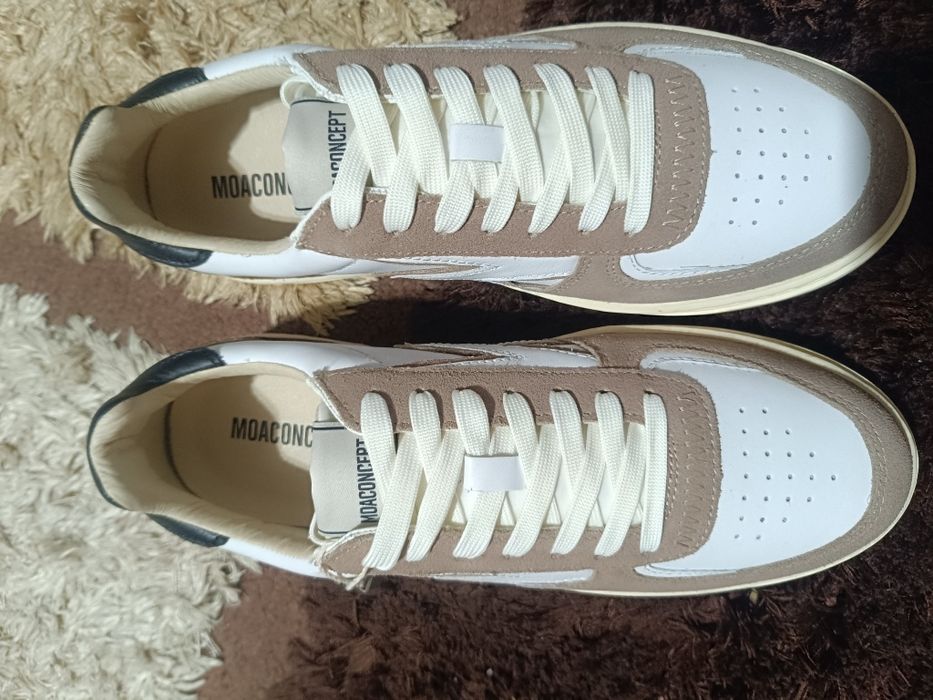 Adidași Moaconcept