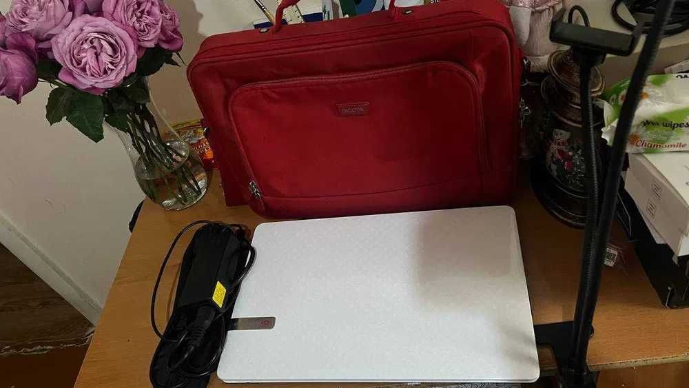 Ноутбук Packard Bell арзон сотилади\ Продается ноутбук Packard Bell