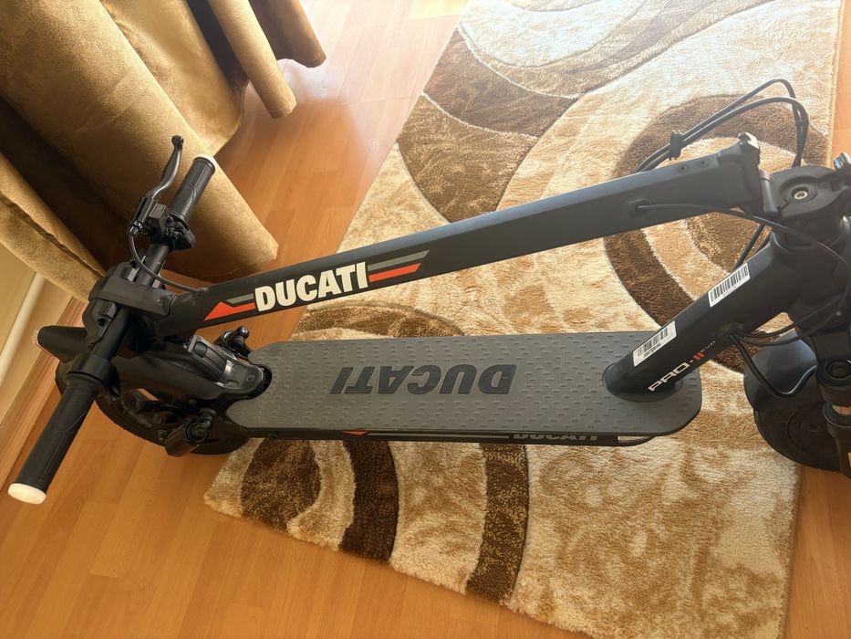 Trotineta electrica Ducati Pro Evo2 , ca noua.