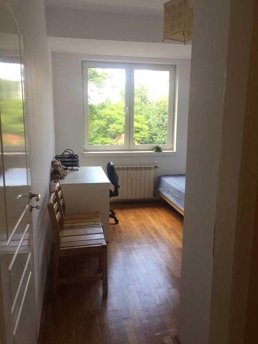 Дава се под наем Тристаен апартамент в София, Зона Б-18 - 90 кв.м за 860 € - Снимка #4