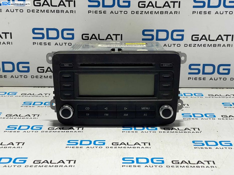 Unitate Radio CD Player RCD 300 Volkswagen Touran 1T1 2003 - 2007 Cod 5M0035186A [L3093]