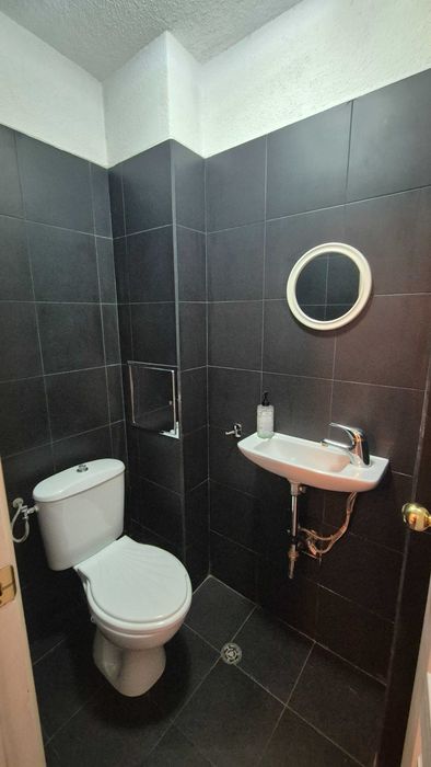 Дава се под наем Тристаен апартамент в София, Център - 111 кв.м за 1346.4 € - Снимка #8