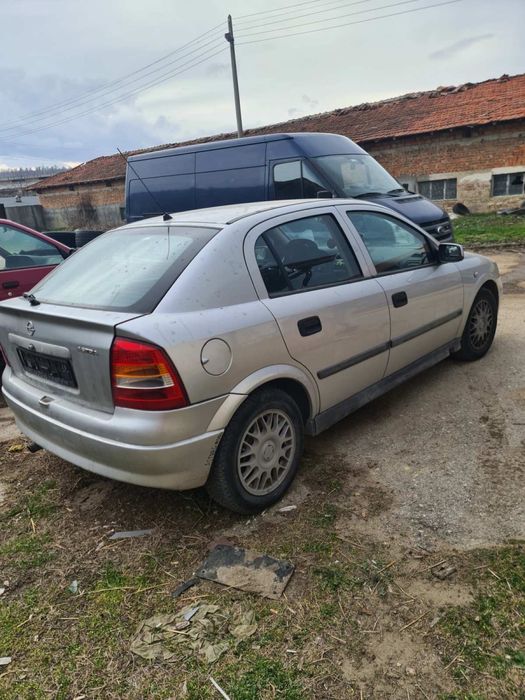 Opel Astra G 1.6i 101к.с. - НА ЧАСТИ