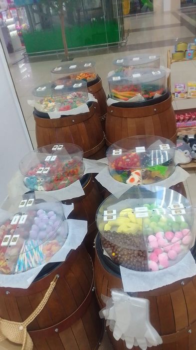 Бочки под мармелад, стелажи